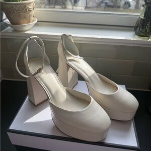 Larroude Ari Ivory Pumps